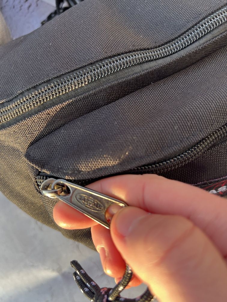 Бананка eastpak сумка сумочка барсетка мессенджер истпак месенджер