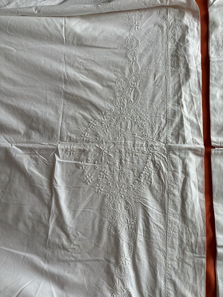 Lençol de algodão bordado manual e fronhas