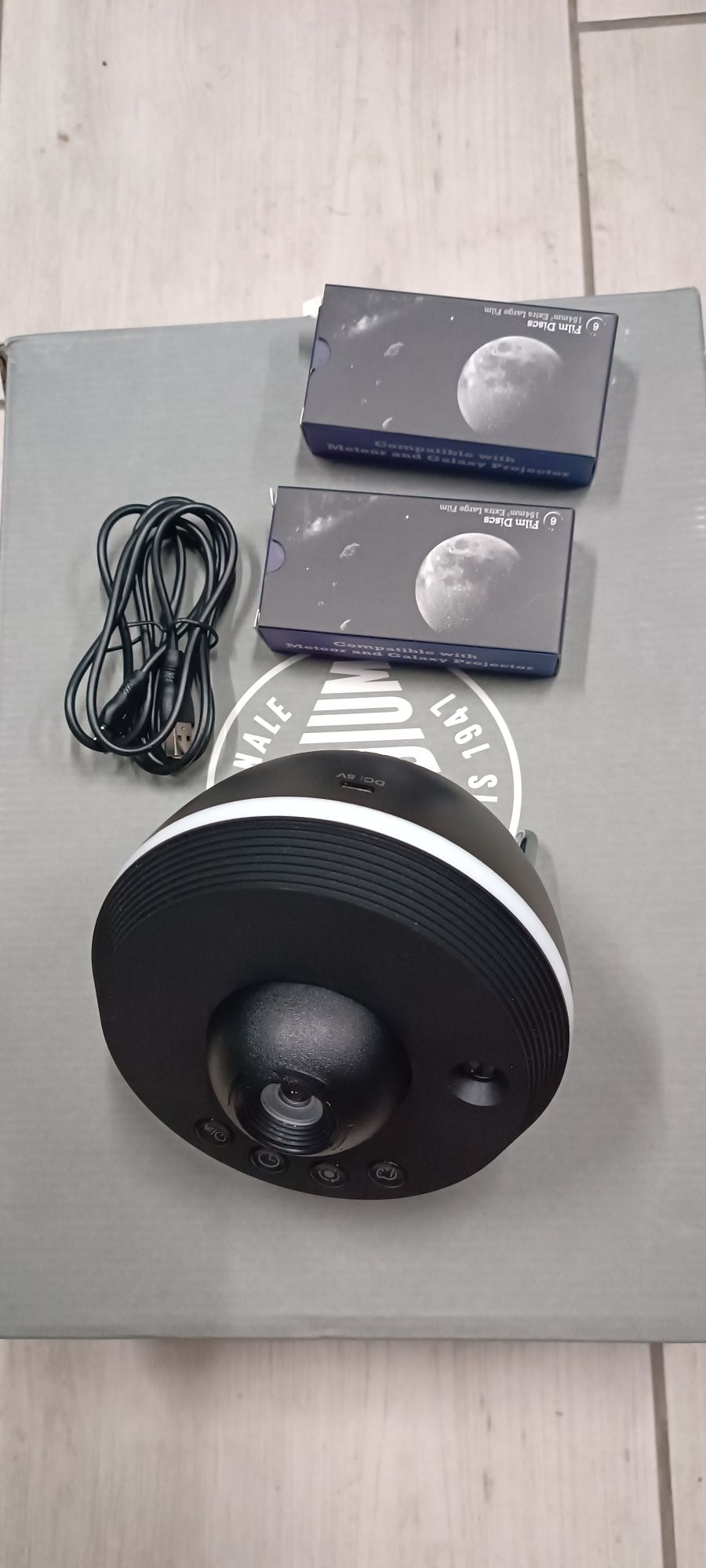 Projektor galaktyk i meteorów