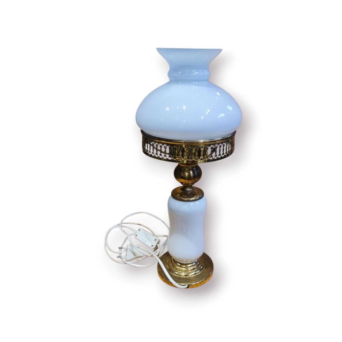 Candeeiro Louça Viana Azul e Branco c/ Vidro Opalino e Base Dourada