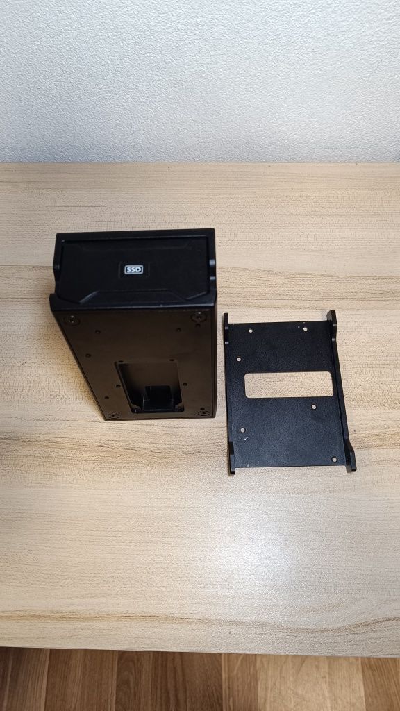 Blackmagic Ursa Mini 12K Pro Cada SSD 3.8TB Samsung