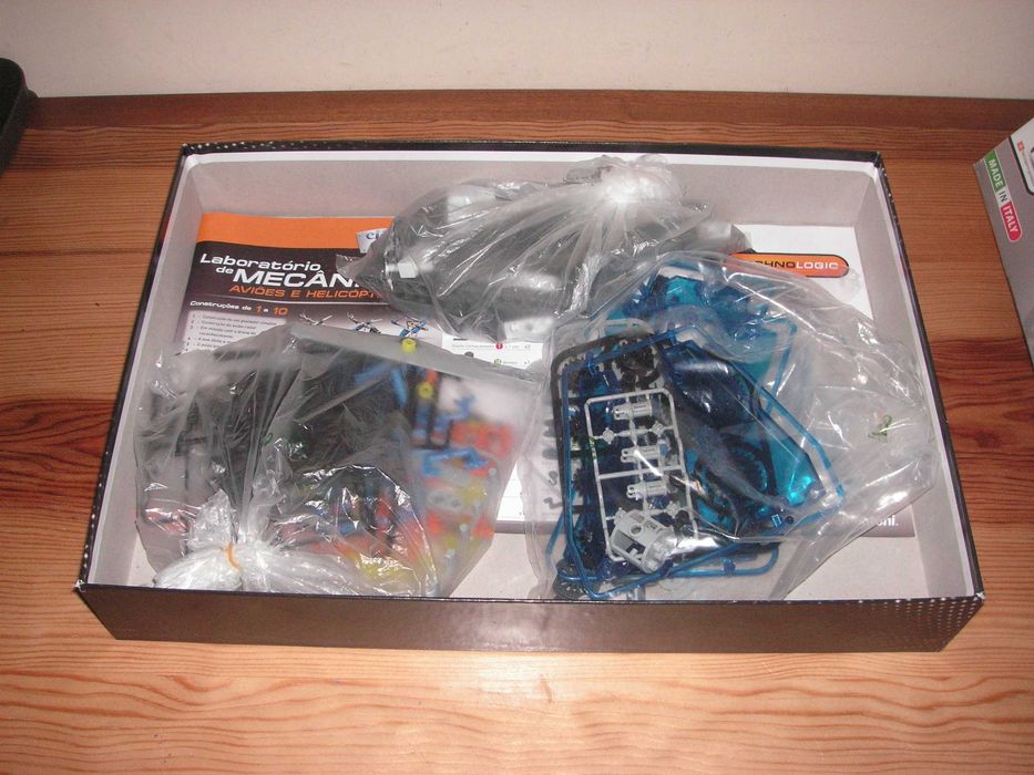 Laboratório Mecânica Aviões e Helicópteros da Clementoni