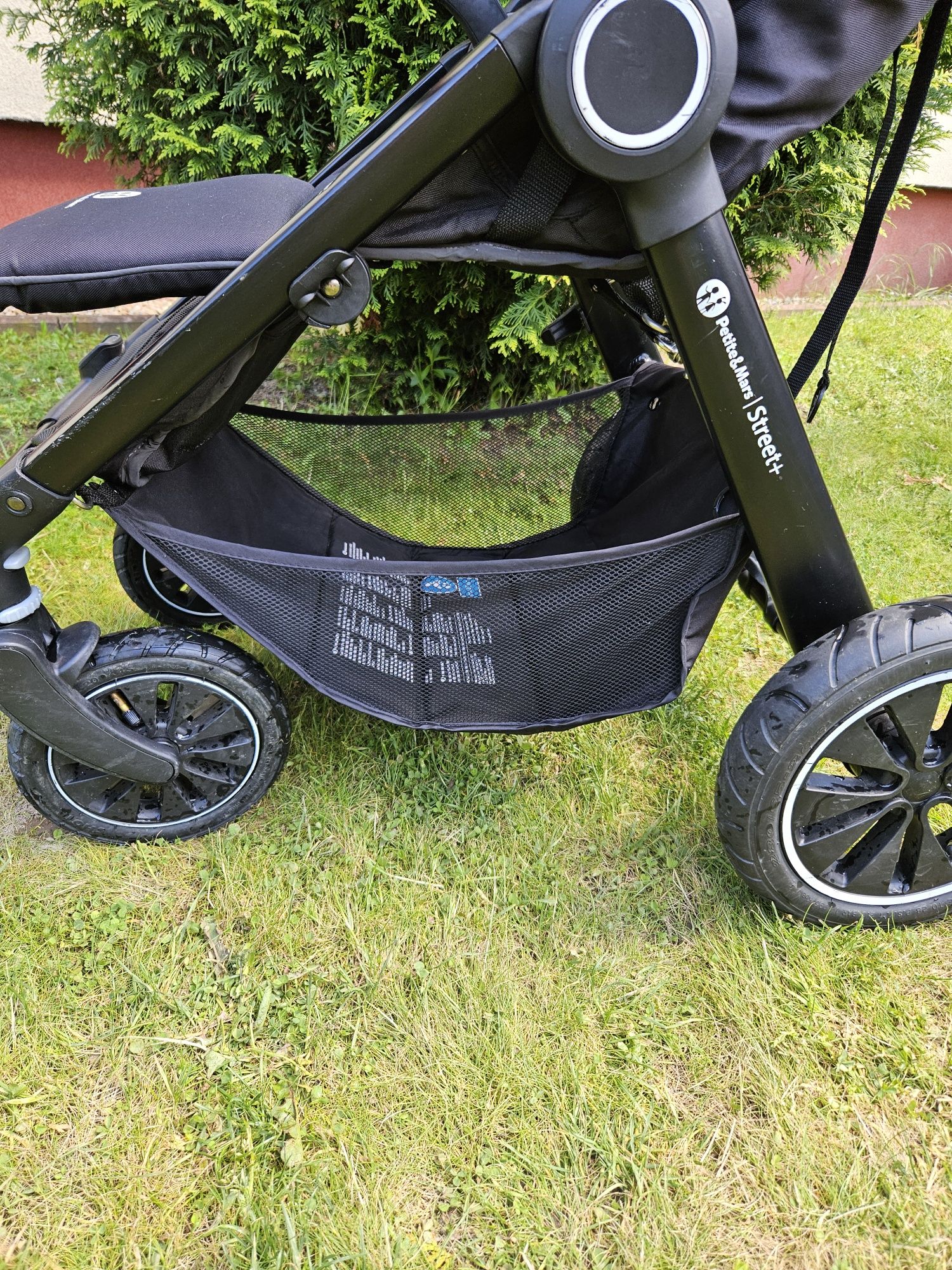 Wózek spacerowy Petite&Mars Air+ Oak Antracithe Blue