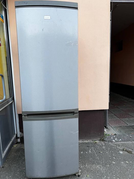 Холодильник Zanussi ZRB934FX2 на запчастини запчасти разборка