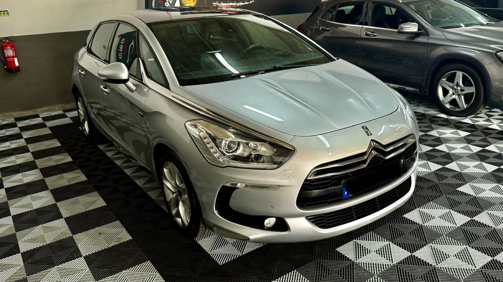 Citroen Ds5 hybrid de 2014 com 150.000km