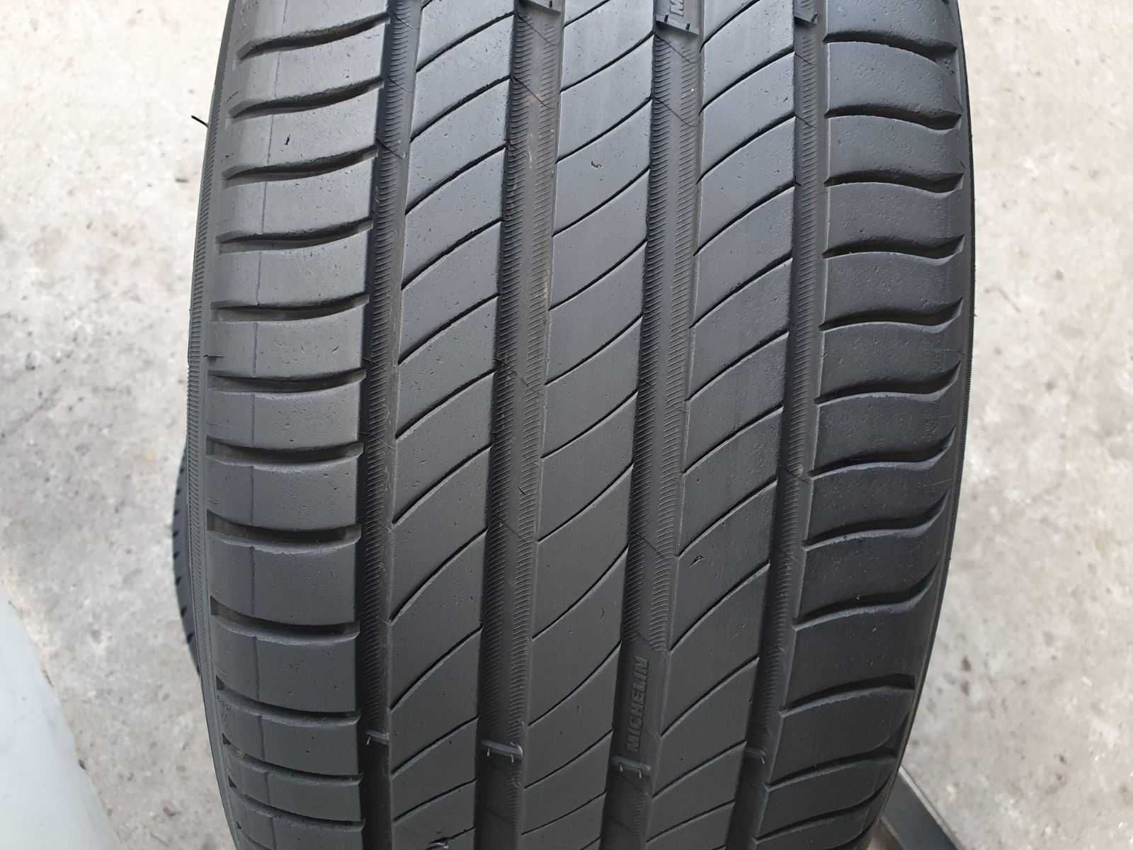 2x Michelin Primacy 4  245/45r17  6mm 2022r