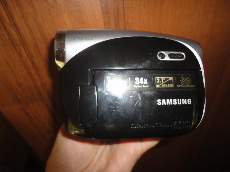 Видеокамера Samsung 34x