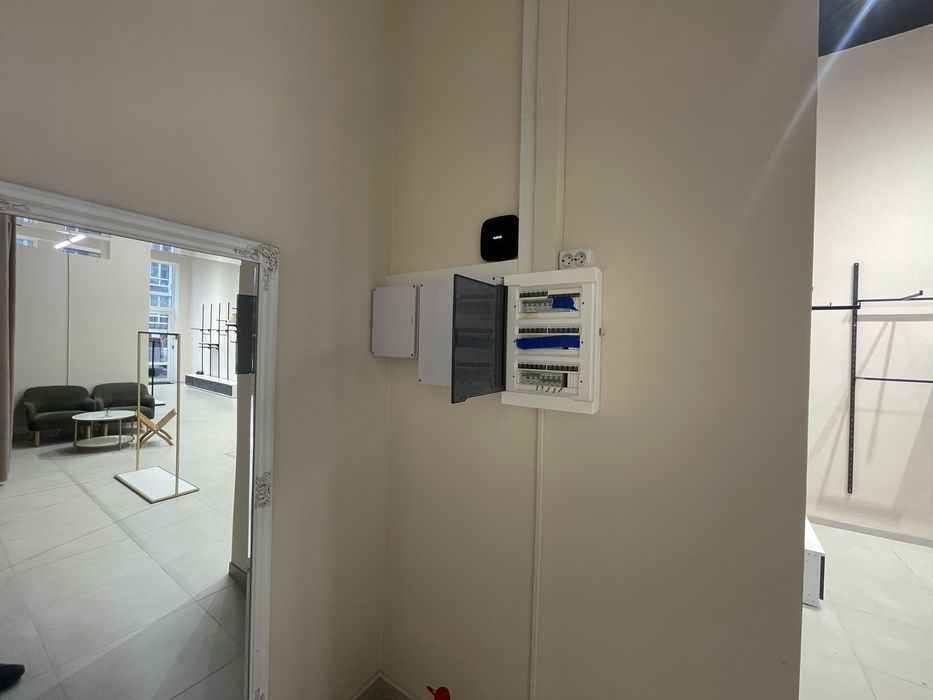 Комерційне приміщення 70 кв.м. Жк «Полісся»