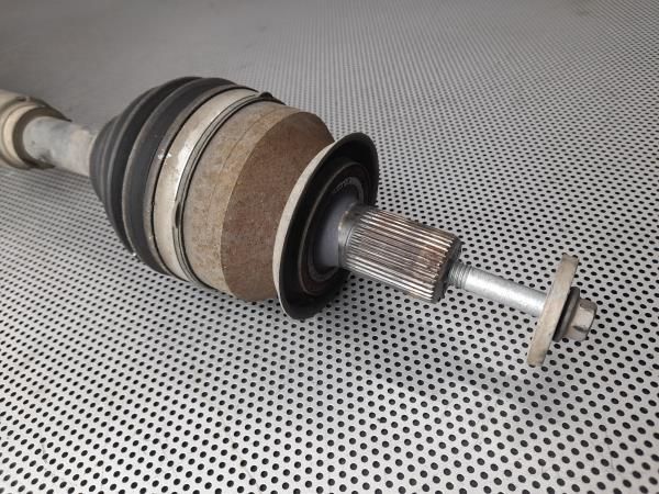 Transmissão frente esquerda MAZDA 3 (BK)