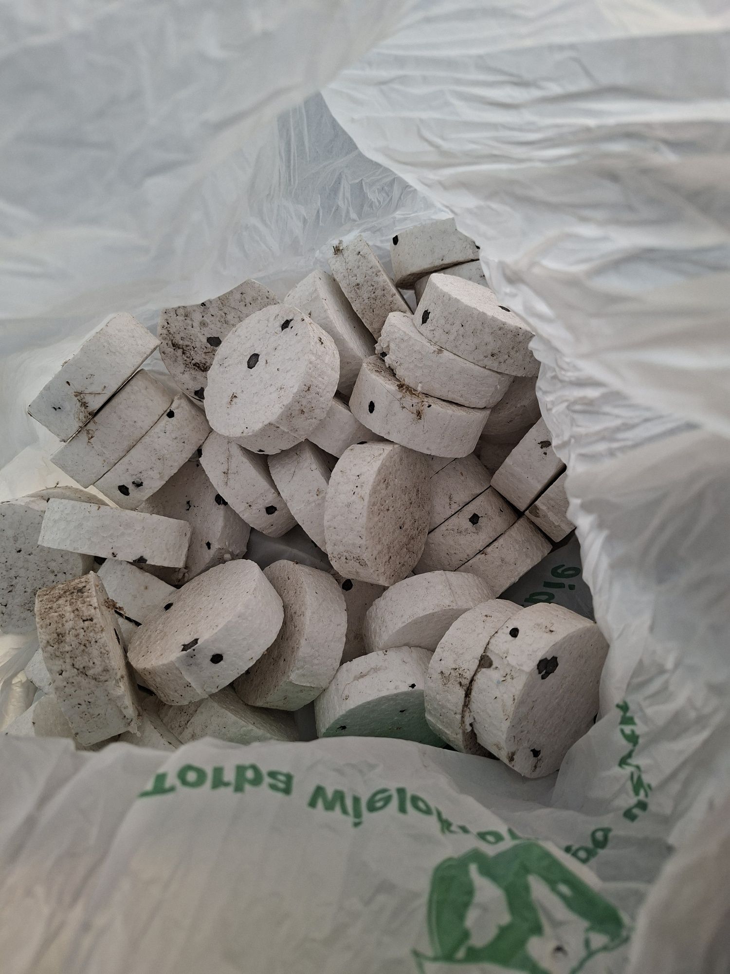 Kołki do styropianu