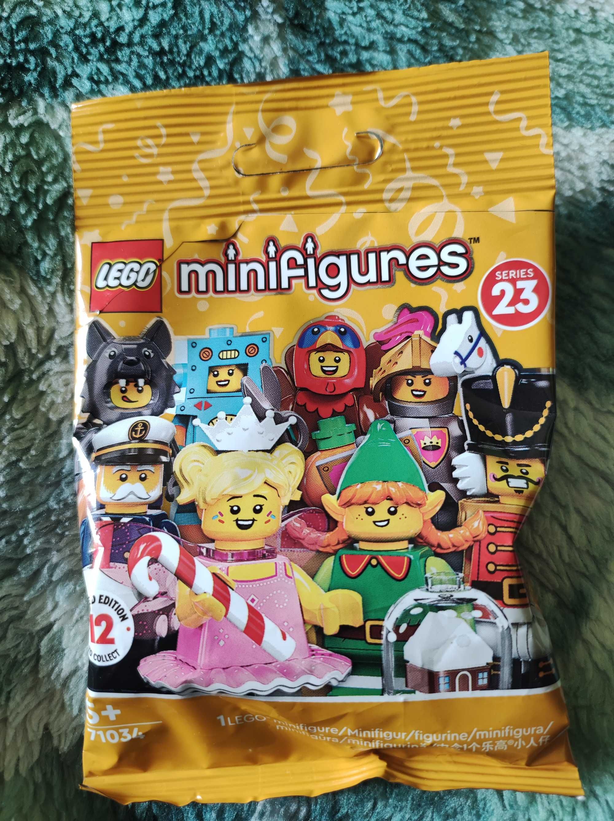 Tekturowy robot & Indyk - LEGO Minifigures Seria 23
