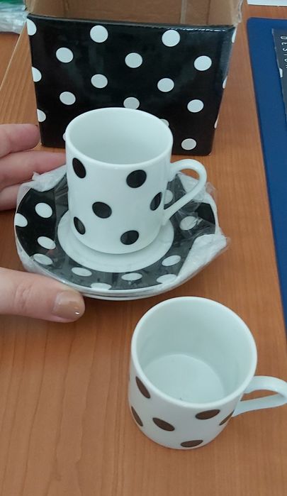 Conjunto 2 chávenas de café às bolinhas