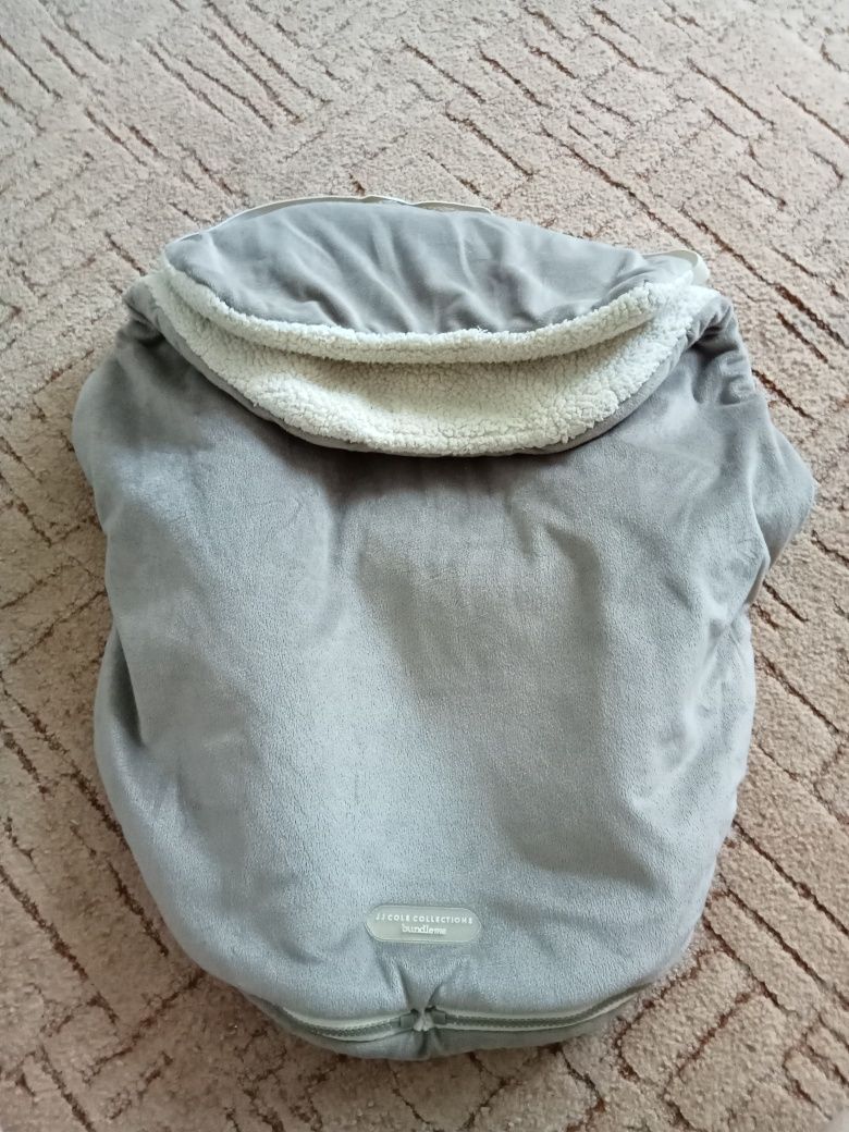 Fotelik z bazą Cybex Aton 2