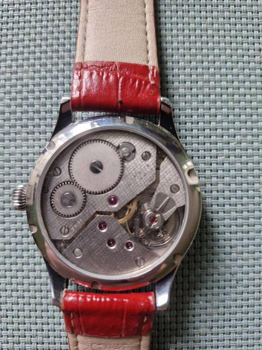 Tissot z mechanizmem ETA Unitas piękny