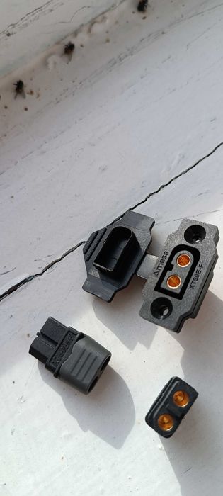 Fpv батарея для дрона 14вольт