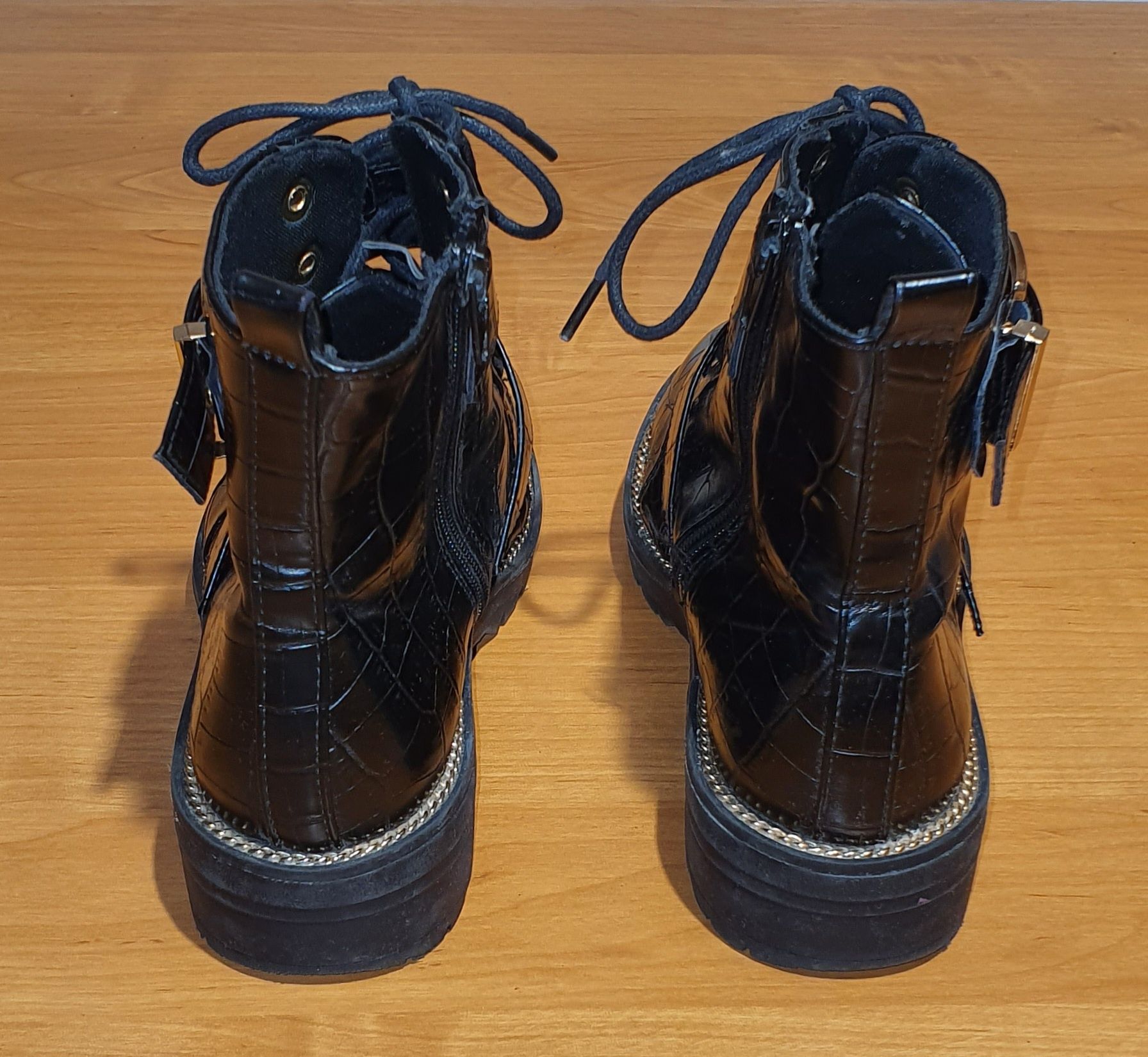 Trapery glany za kostkę ASOS Wide Fit Aubrey, stan BDB, roz. 37/ 23 cm