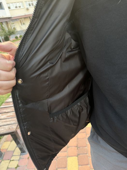 Жилетка,дутий жилет чорний чоловічий М на осінь,стан ідеал бренд Ocean