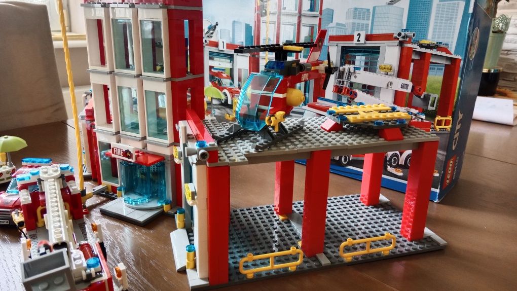 Zestaw LEGO 60110