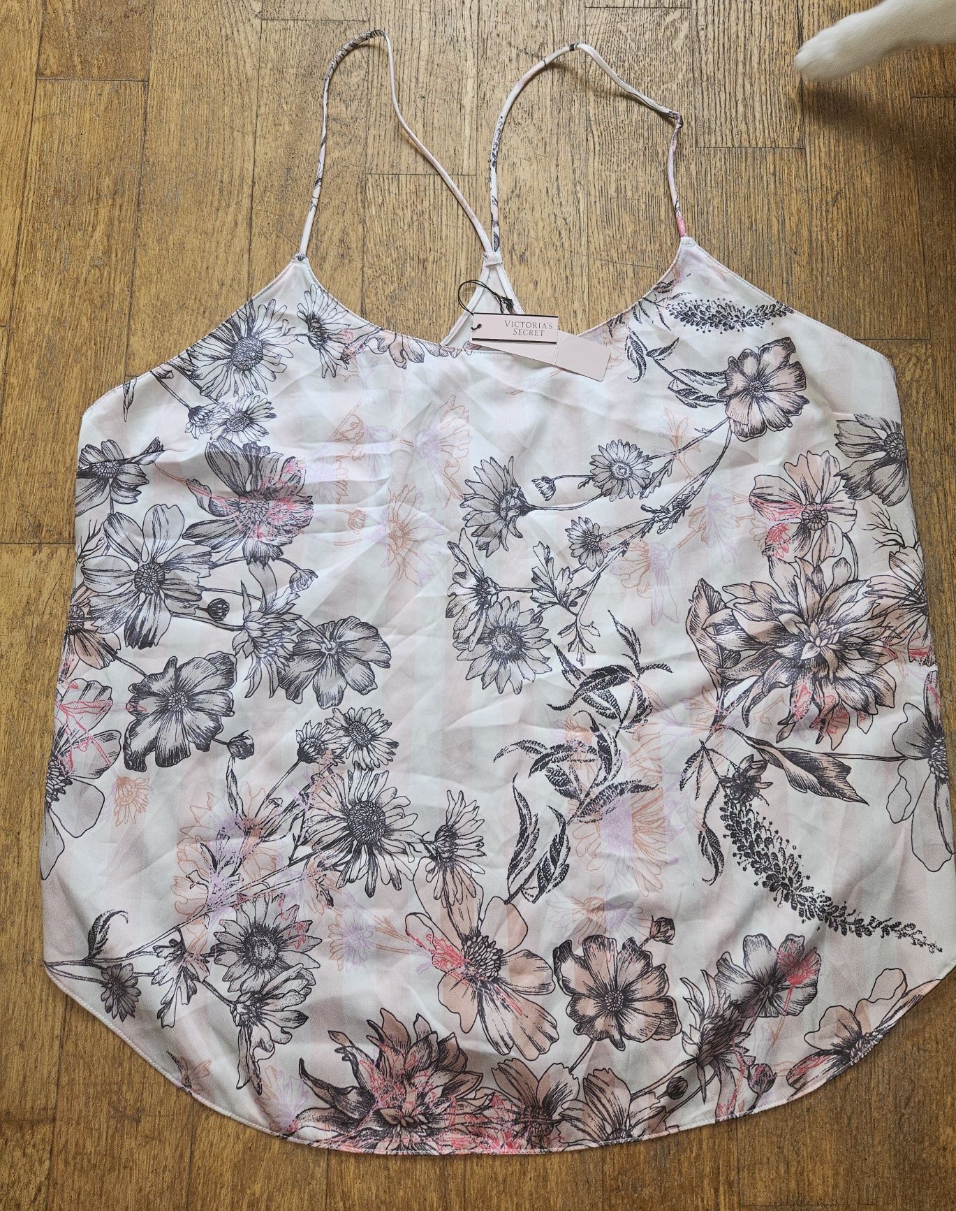 Top Victoria's Secret L góra od piżamy