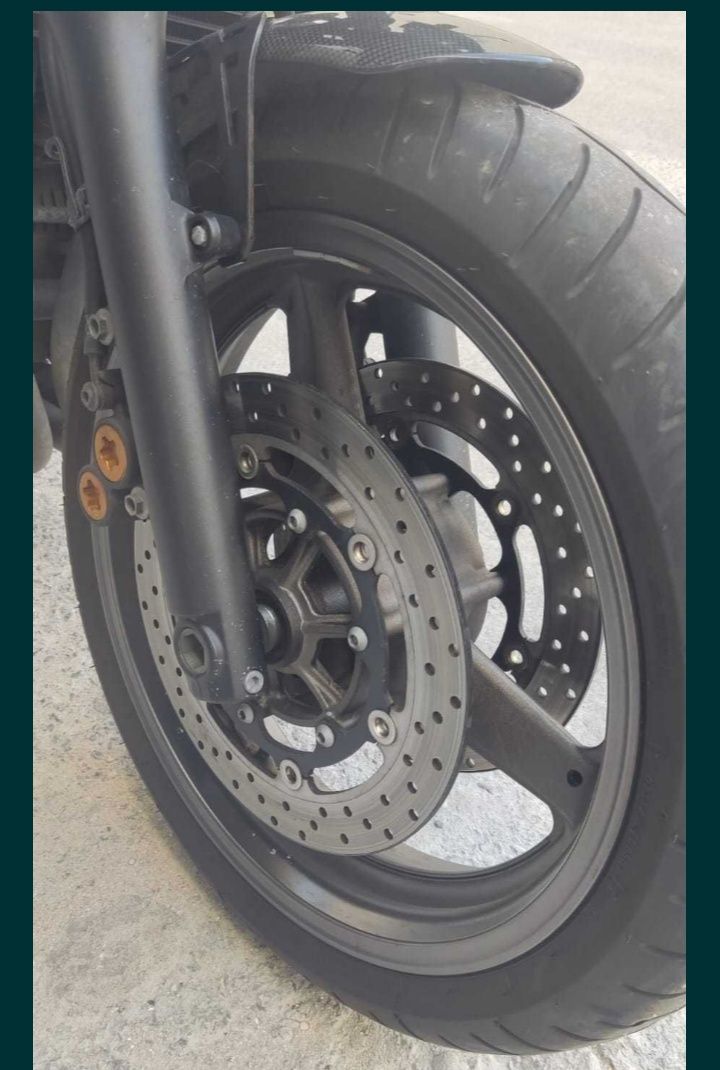 Yamaha xjr 1300 racer