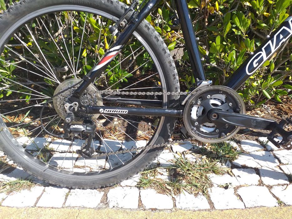 Bicicleta Giant MTB Alumínio