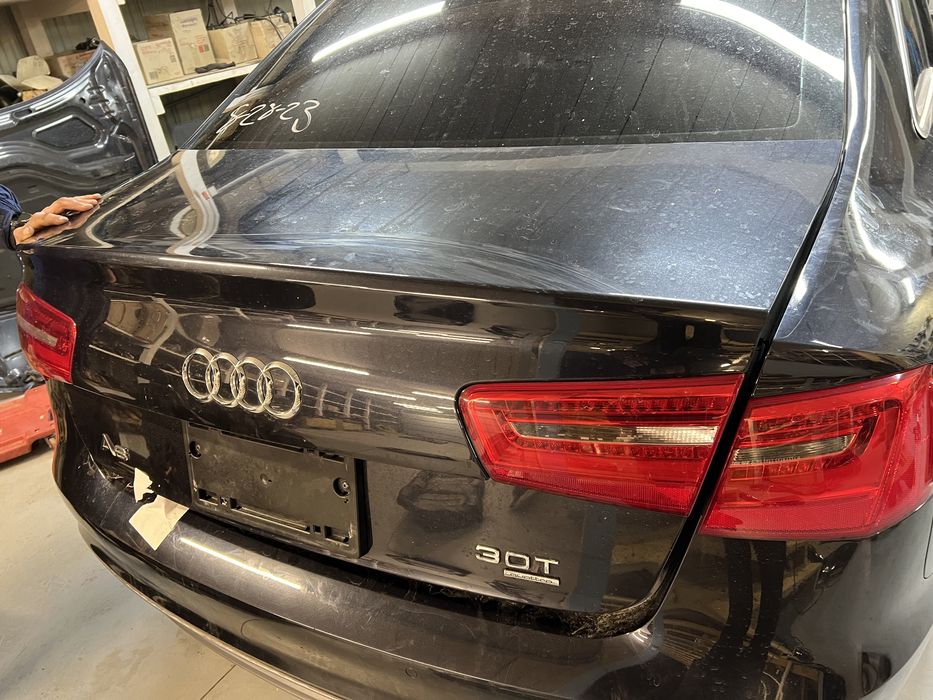 Кришка audi a6 c7 багажника