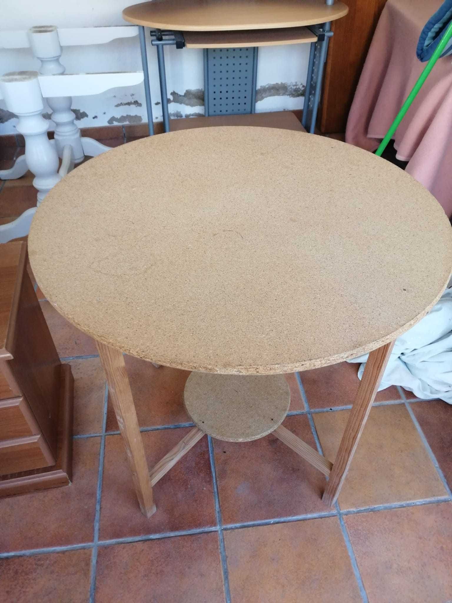 Mesa de apoio para quarto