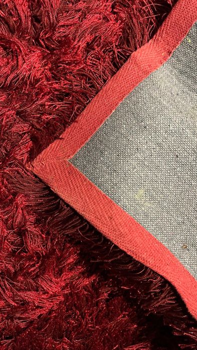 Vendo Tapete grande pêlo grande e fofo - Oportunidade COMO NOVO