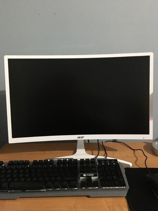 Monitor Acer 23'6 biały zakrzywiony