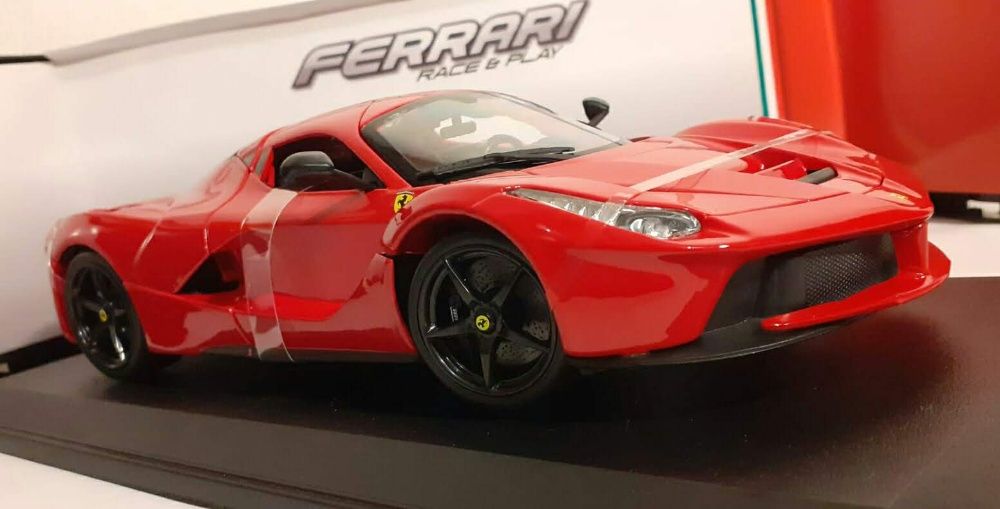 1/18 Ferrari Laferrari - Burago R&P