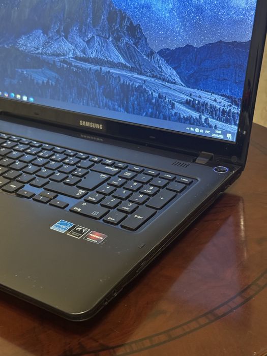 Большой ноутбук Samsung 350E i5 2th HDD 320GB