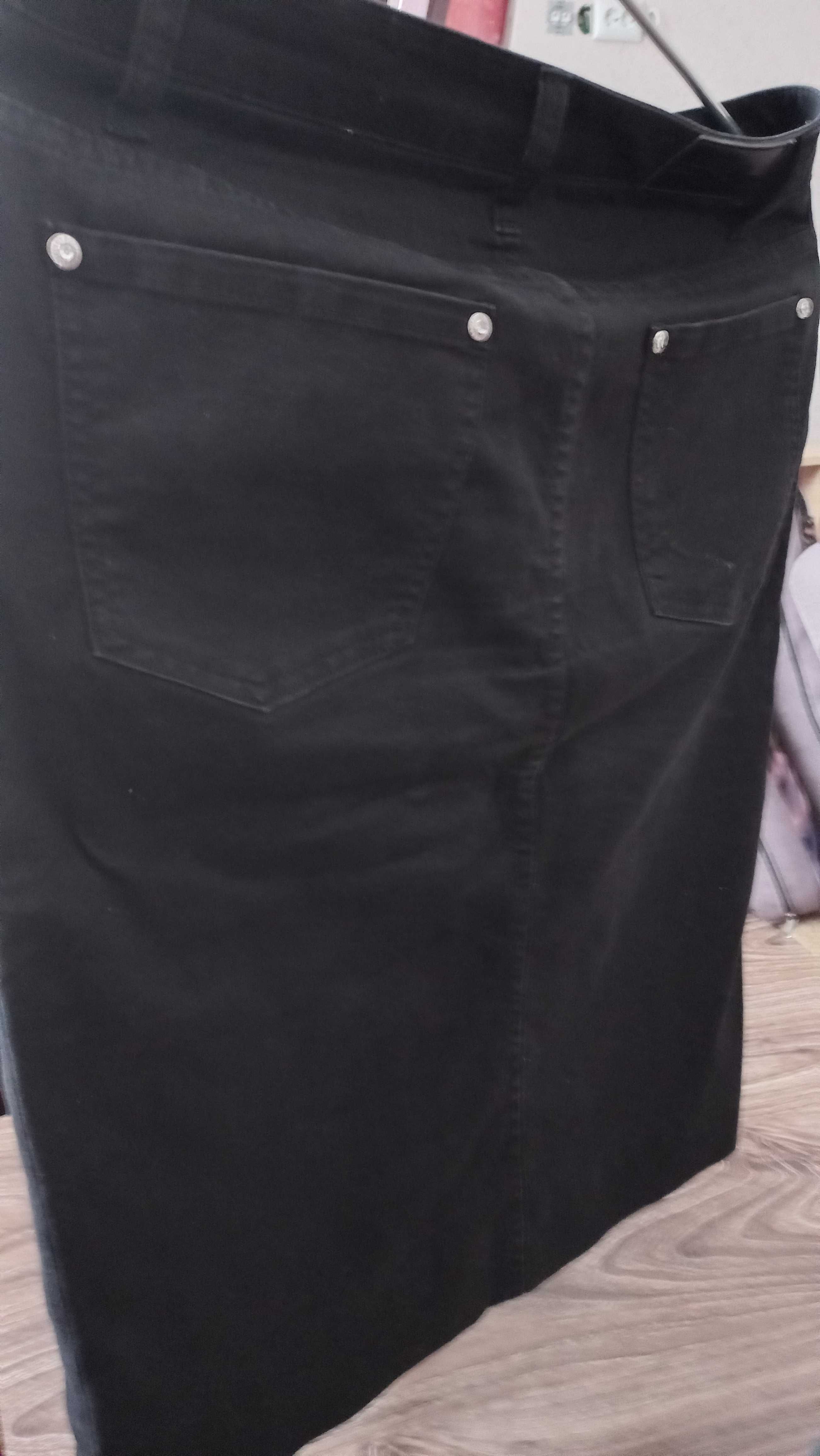 Юбка из черного джинса