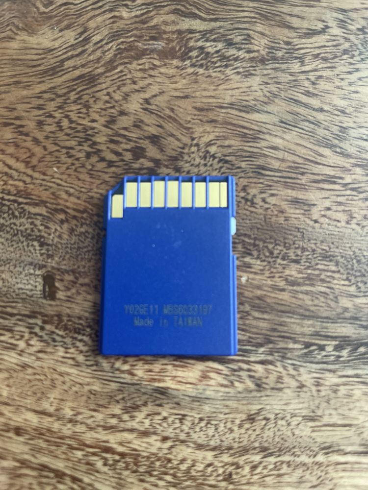 Karta SD 2GB do starych aparatów cyfrowych