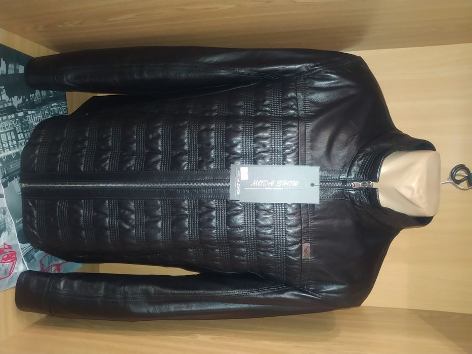 Шкіряна куртка ARMANI, чоловіча, L (50 EU) Продам