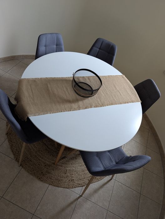 Conjunto mesa redonda + cadeiras