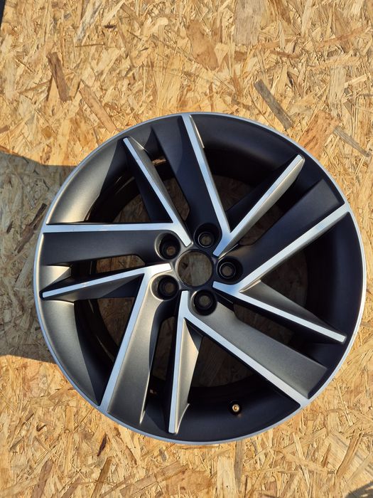 Skoda Fabia III Rapid 5JA.601.025J 7JX17 Et46 Stan bardzo dobry felga