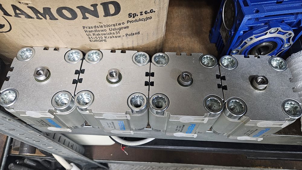 Festo ADVU-63-25-P-A - nowe