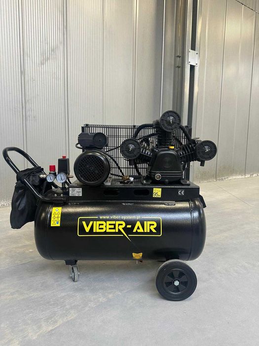 Kompresor trzy tłokowy 100L 230V  10bar 452l/min Powystawowy