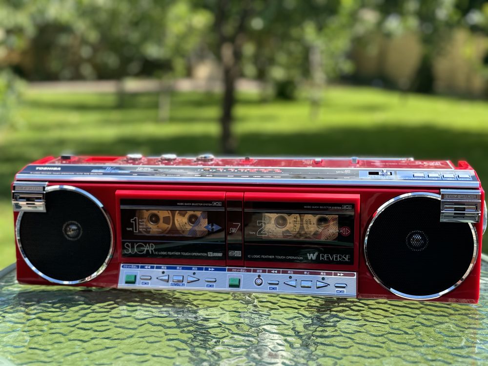 Продам магнитолу TOSHIBA RT-SW7
