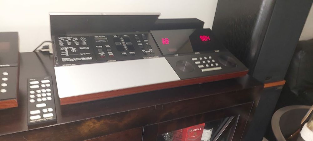Amplificador Receiver Bang Olufsen (Reservado)
