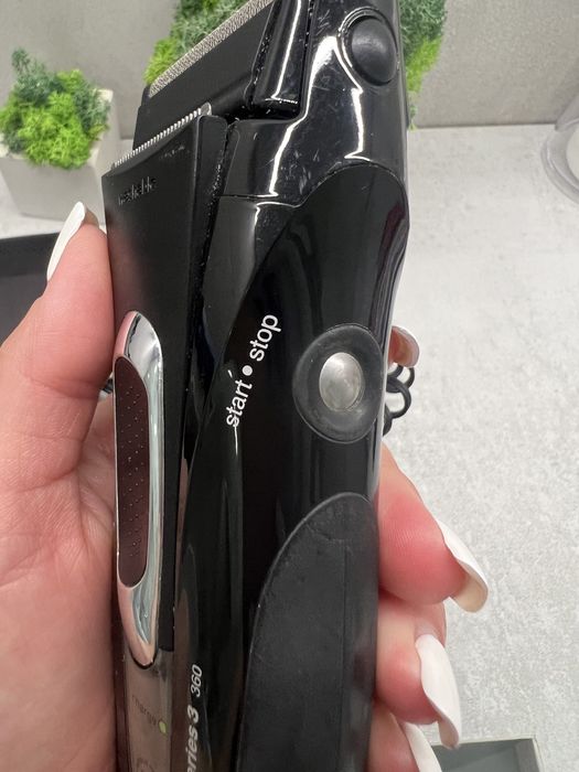 Електробритва Braun Series 3 360