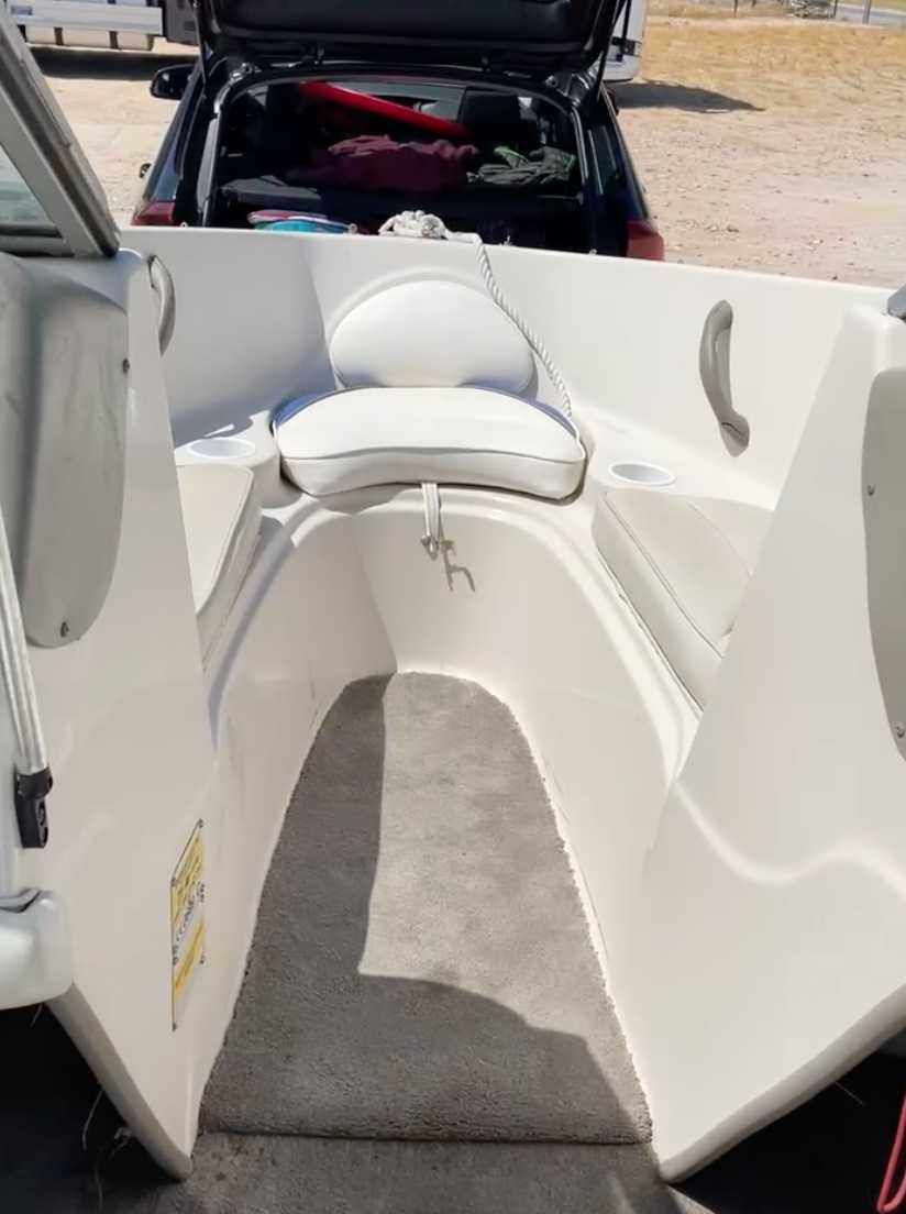 Barco Crownline 180