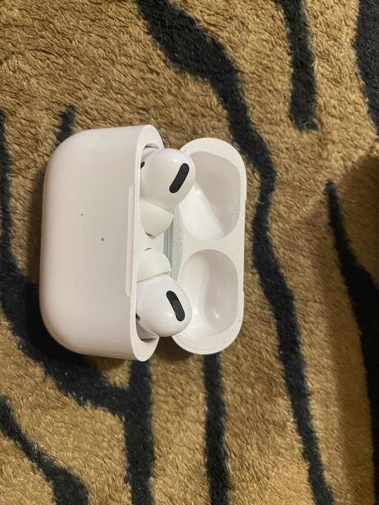 Airpods pro першого покоління