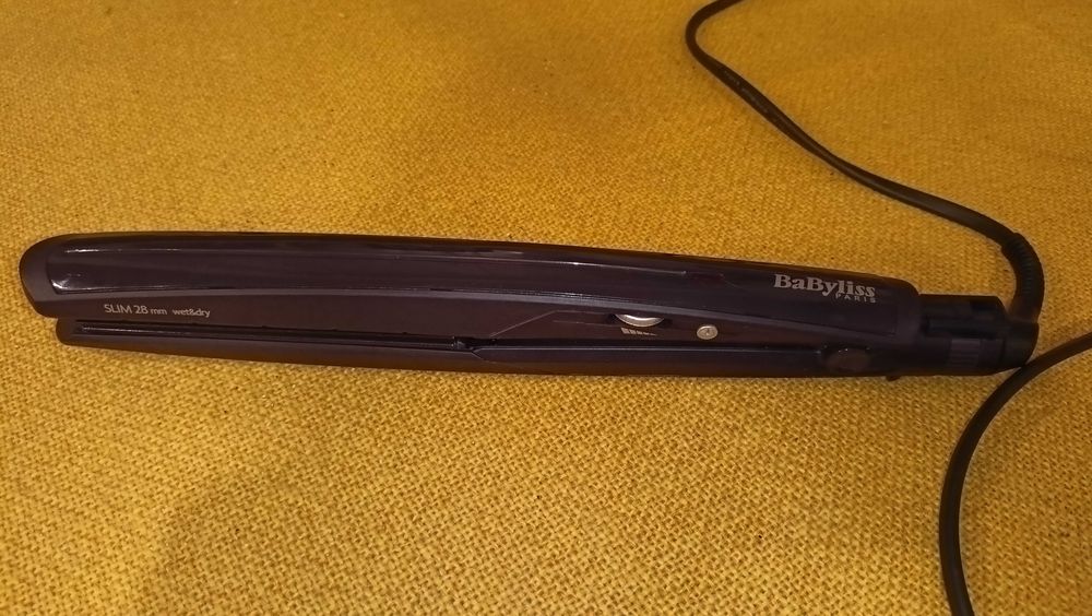 Prostownica do włosów Babyliss C149a