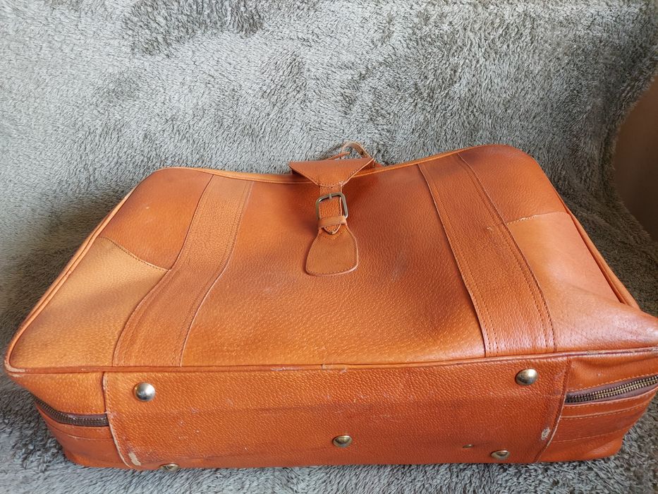 Walizka podróżna skórzana duża - rarytas z czasów PRL