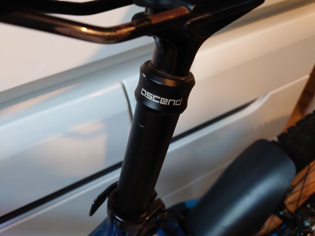 Trek slash 7 2015 rama S/M, bardzo dobry stan, mało używany.