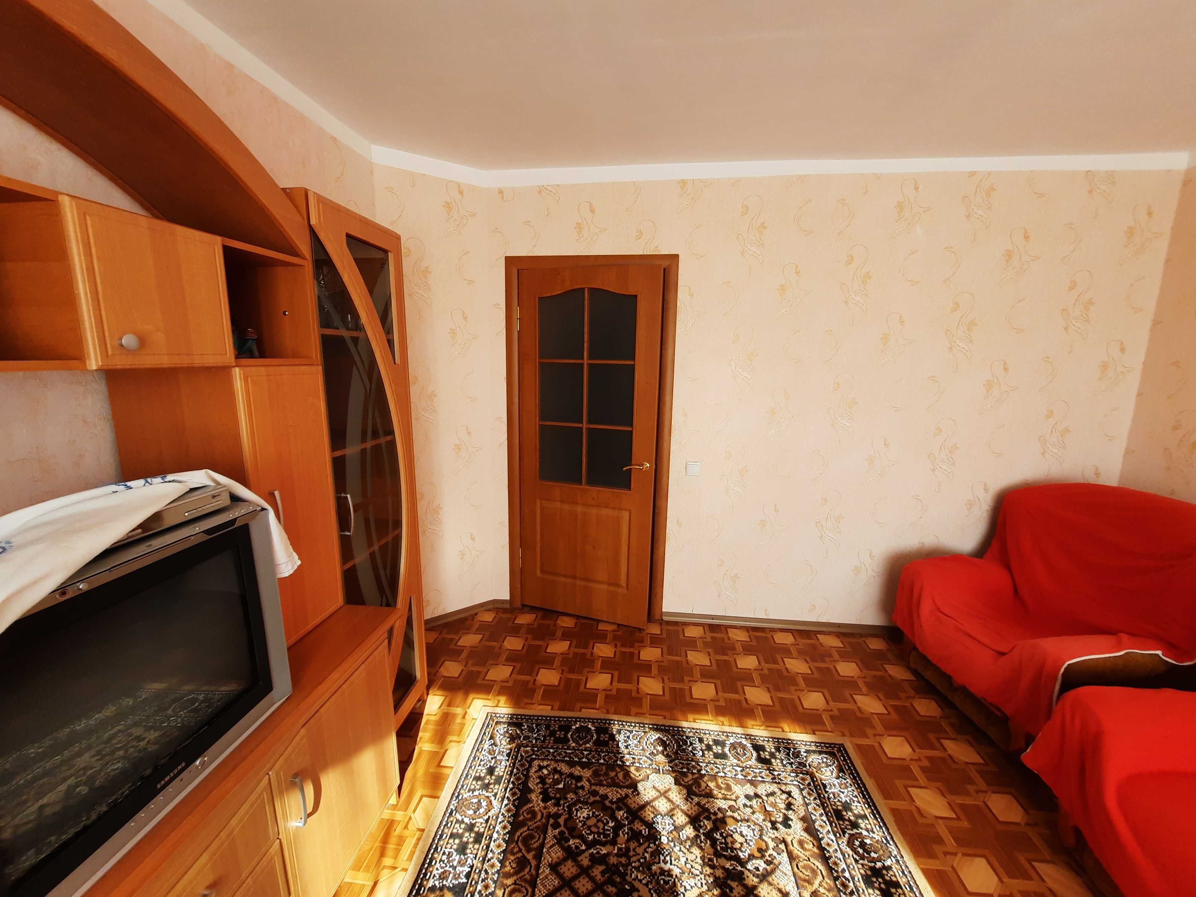 Продам 2-к квартиру, Синельникове, мікрорайон