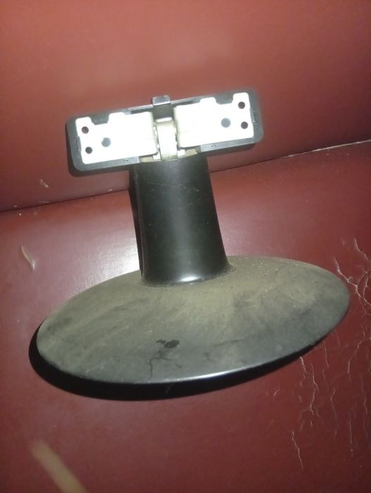 Продам срочно подножку для монитора samsung