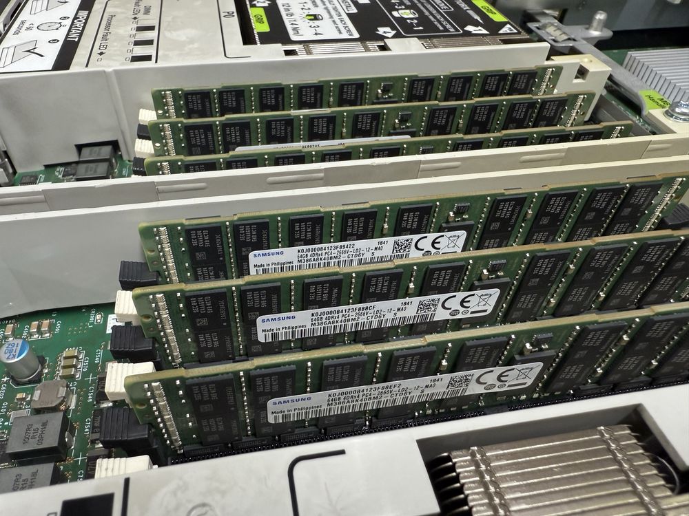 Сервер Oracle Sun X7-2 dual xeon platinum 8160, ОЗУ 768gb DDR4