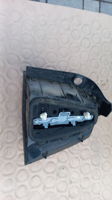 Opel Zafira b 05-08 lampa tylna lewa lewy tyl